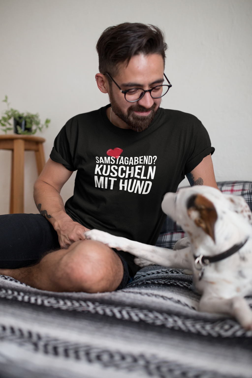 SAMSTAGABEND - KUSCHELN MIT HUND | PET LOVER SHIRT - LIMITED EDITION